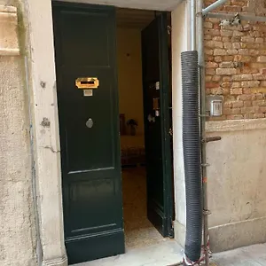  Apartamento Melusina Homes Historical Center